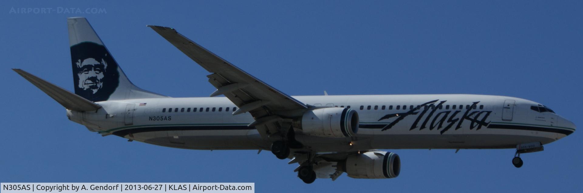 N305AS, 2000 Boeing 737-990 C/N 30013, Alaska Airlines, seen here aproaching RWY 25L at Las Vegas Int´l(KLAS)