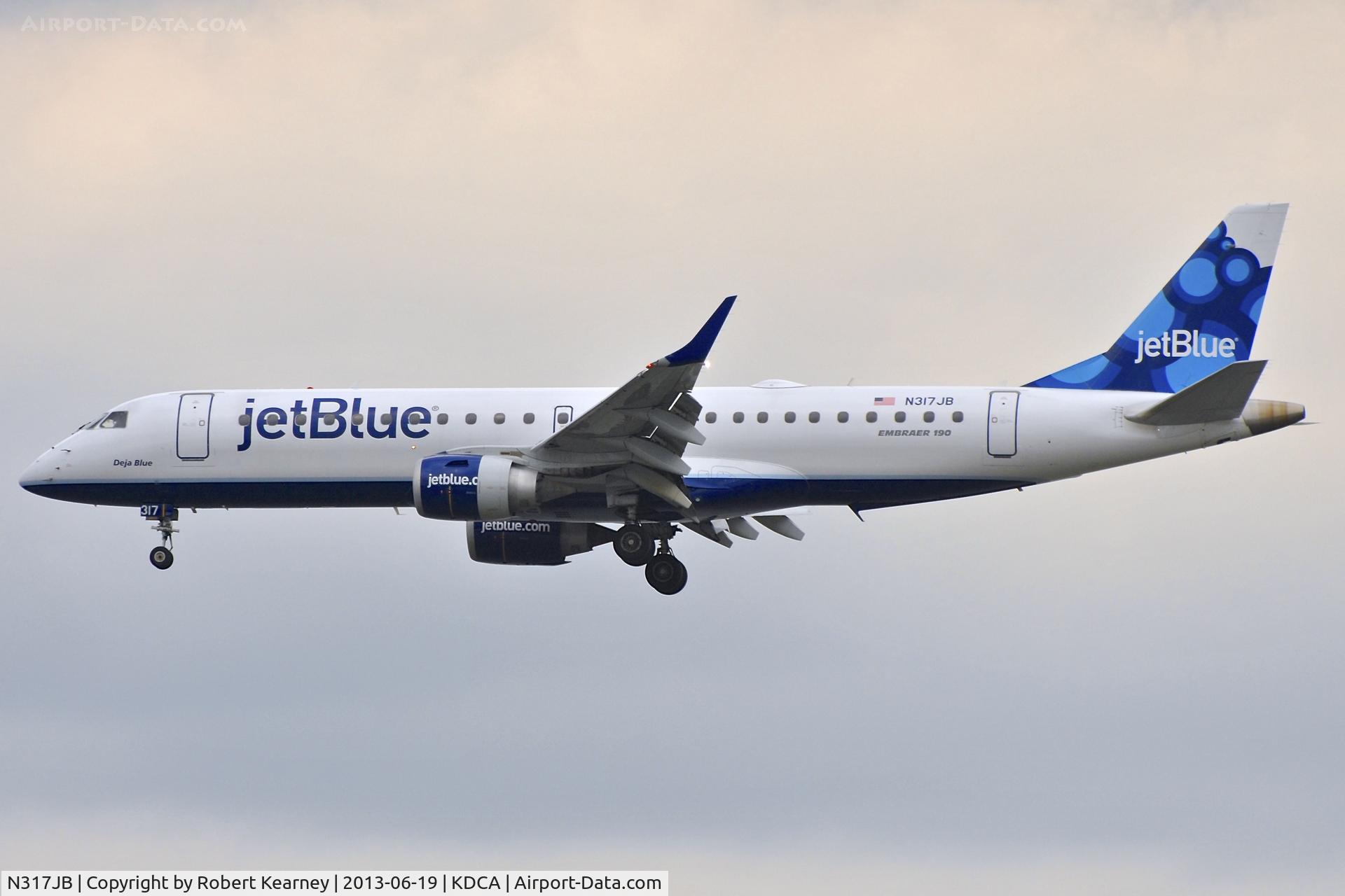 N317JB, 2010 Embraer ERJ-190-100 IGW 190AR C/N 19000363, On short finals for r/w 1
