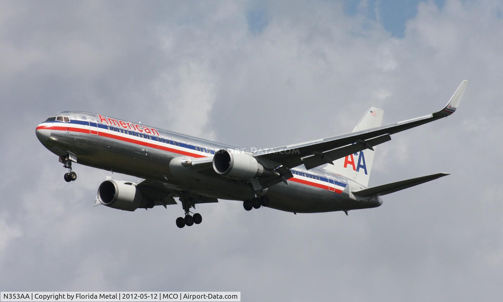 N353AA, 1988 Boeing 767-323 C/N 24034, American 767-300