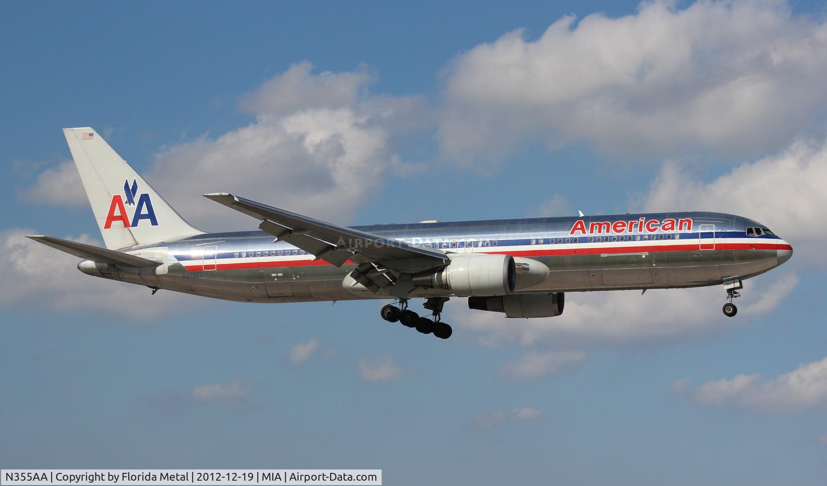 N355AA, 1988 Boeing 767-323/ER C/N 24036, American 767-300