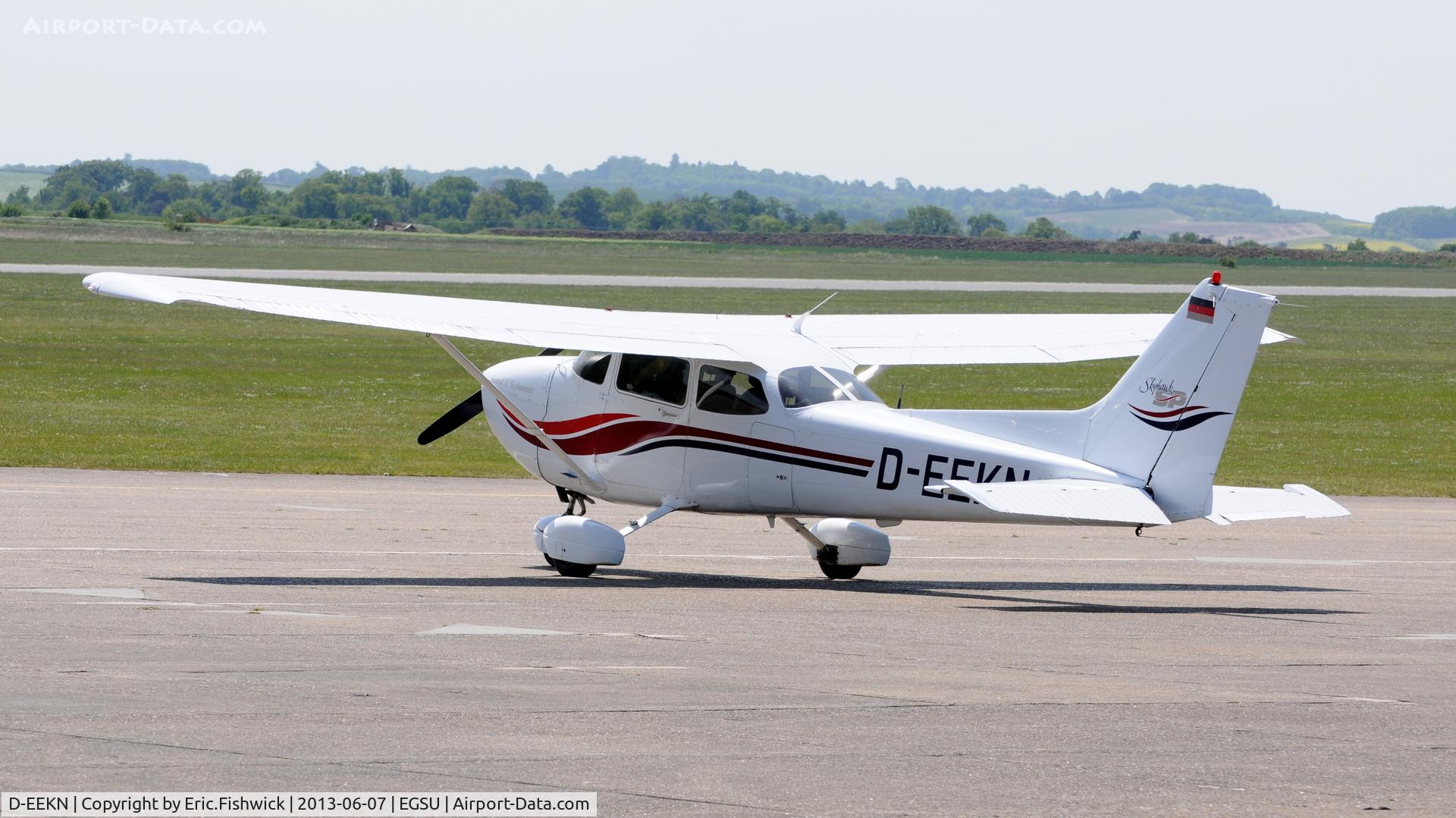 D-EEKN, 1999 Cessna 172S C/N 172S8308, 1. D-EEKN at Duxford Airfield.