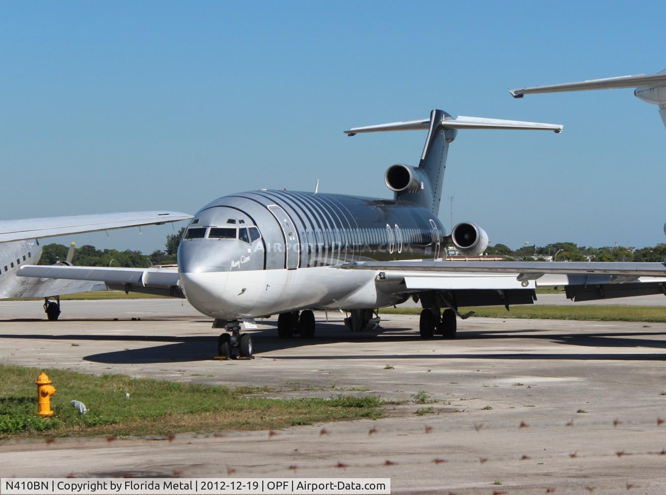 N410BN, 1978 Boeing 727-223 C/N 21387, Private 727 about to be broken up
