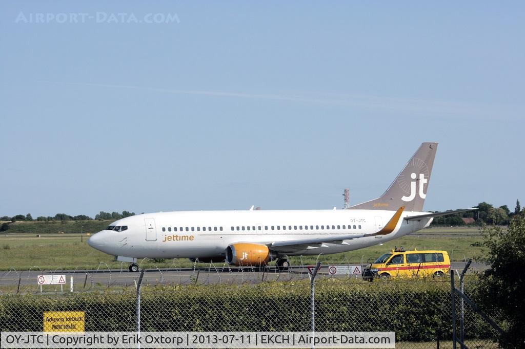 OY-JTC, 1987 Boeing 737-3L9 C/N 23718, OY-JTC just arrived on rw 04L