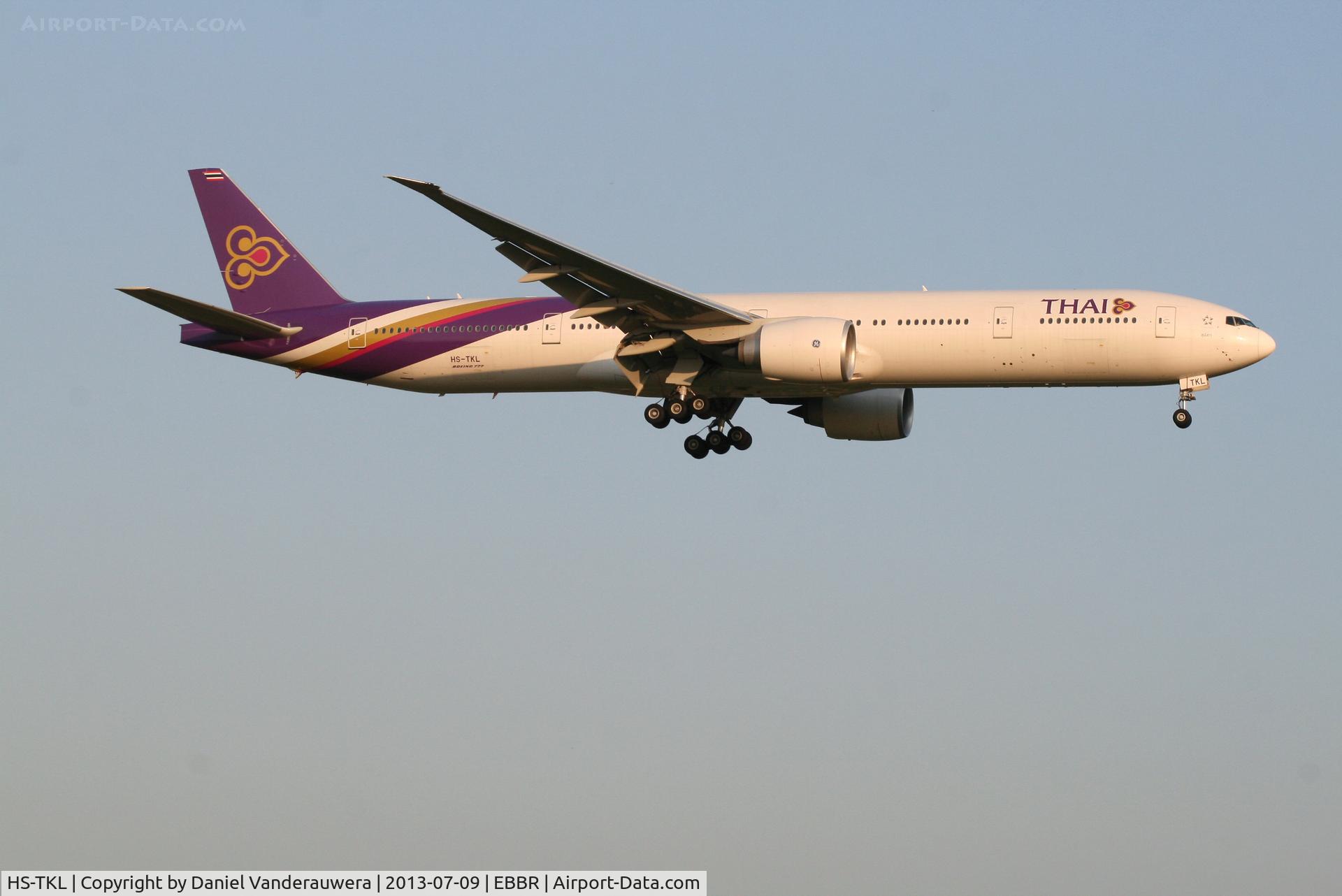 HS-TKL, 2012 Boeing 777-3AL/ER C/N 41521, Arrival of flight TG934 to RWY 02