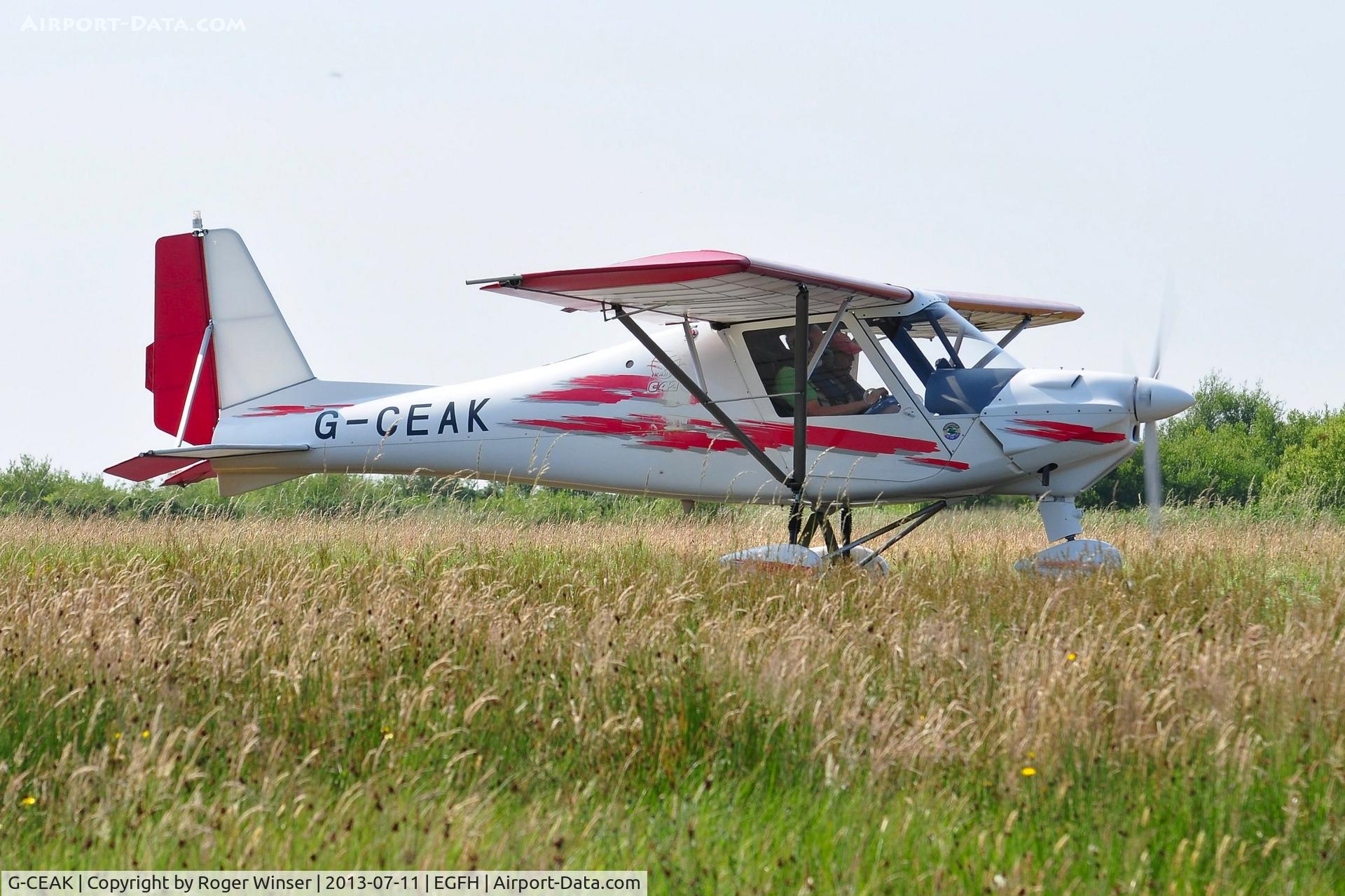 G-CEAK, 2006 Comco Ikarus C42 FB80 C/N 0606-6826, Visiting Ikarus.