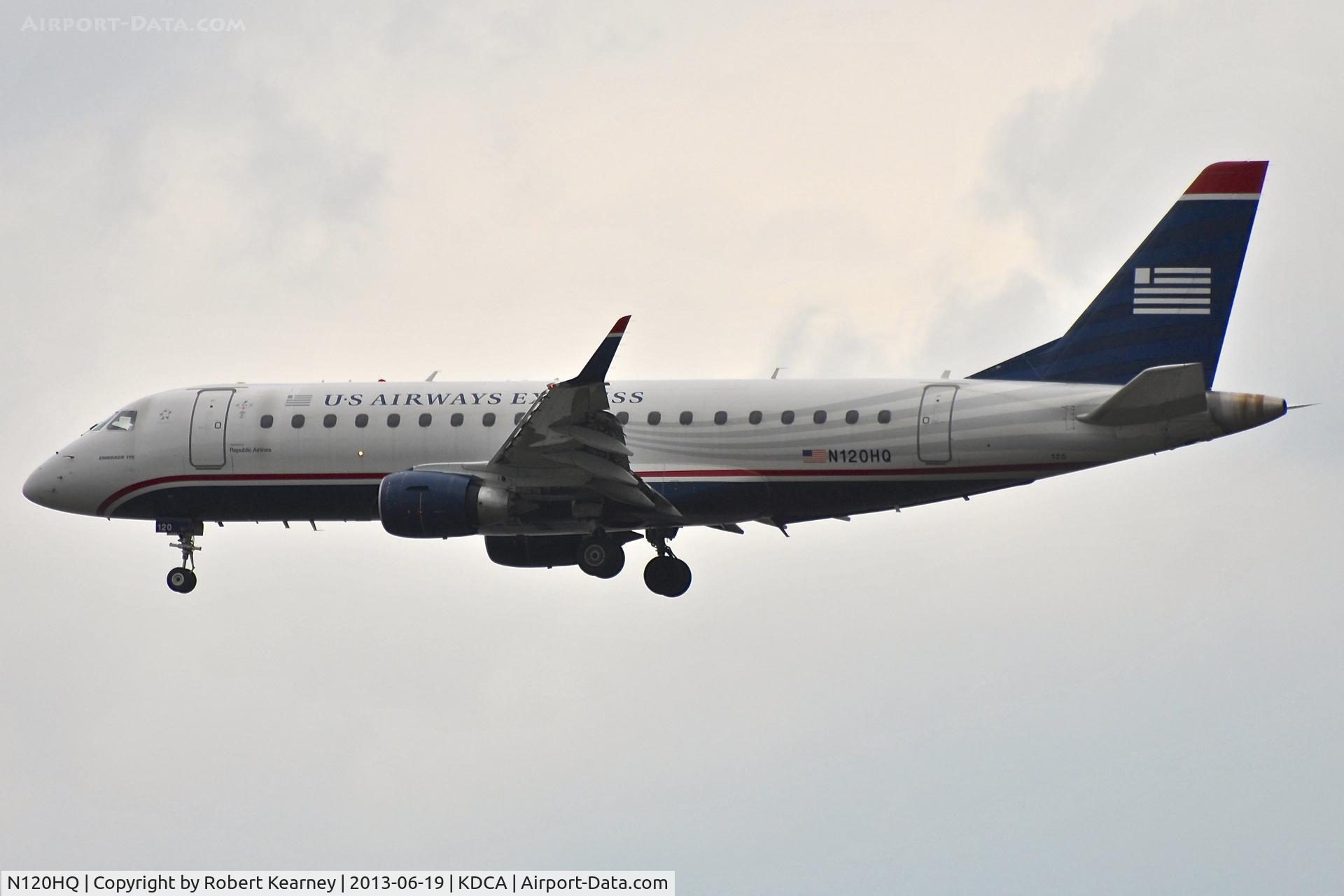 N120HQ, 2007 Embraer 175LR (ERJ-170-200LR) C/N 17000193, On short finals for r/w 1