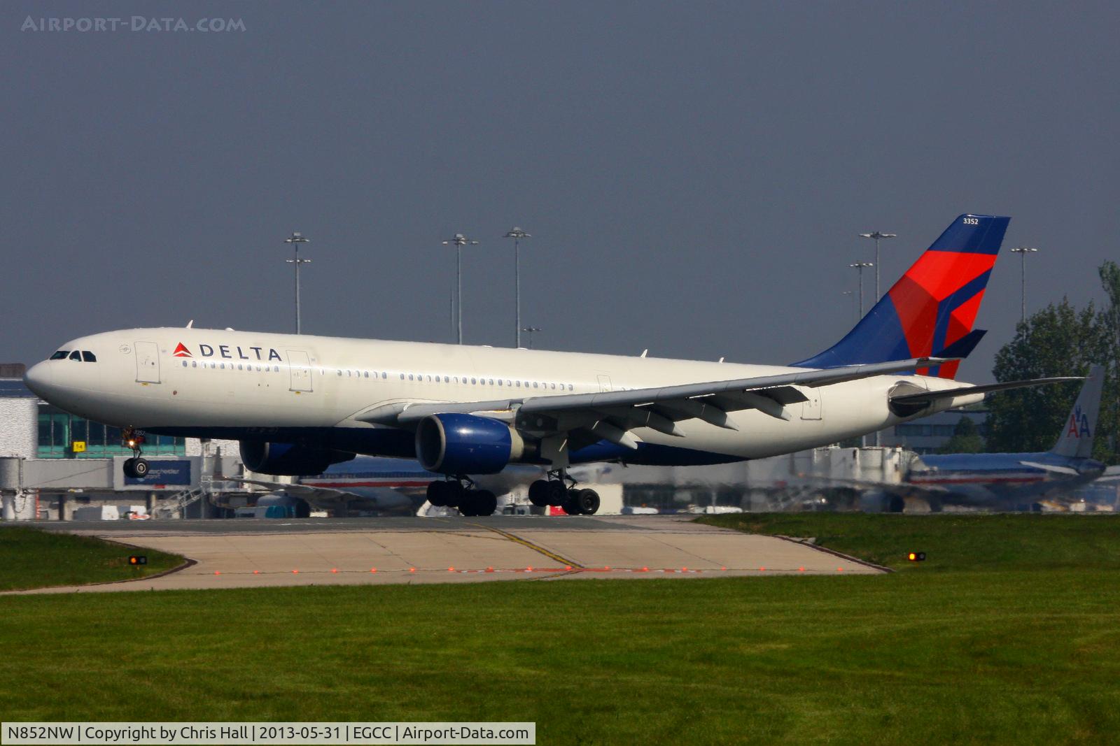 N852NW, 2004 Airbus A330-223 C/N 0614, Delta