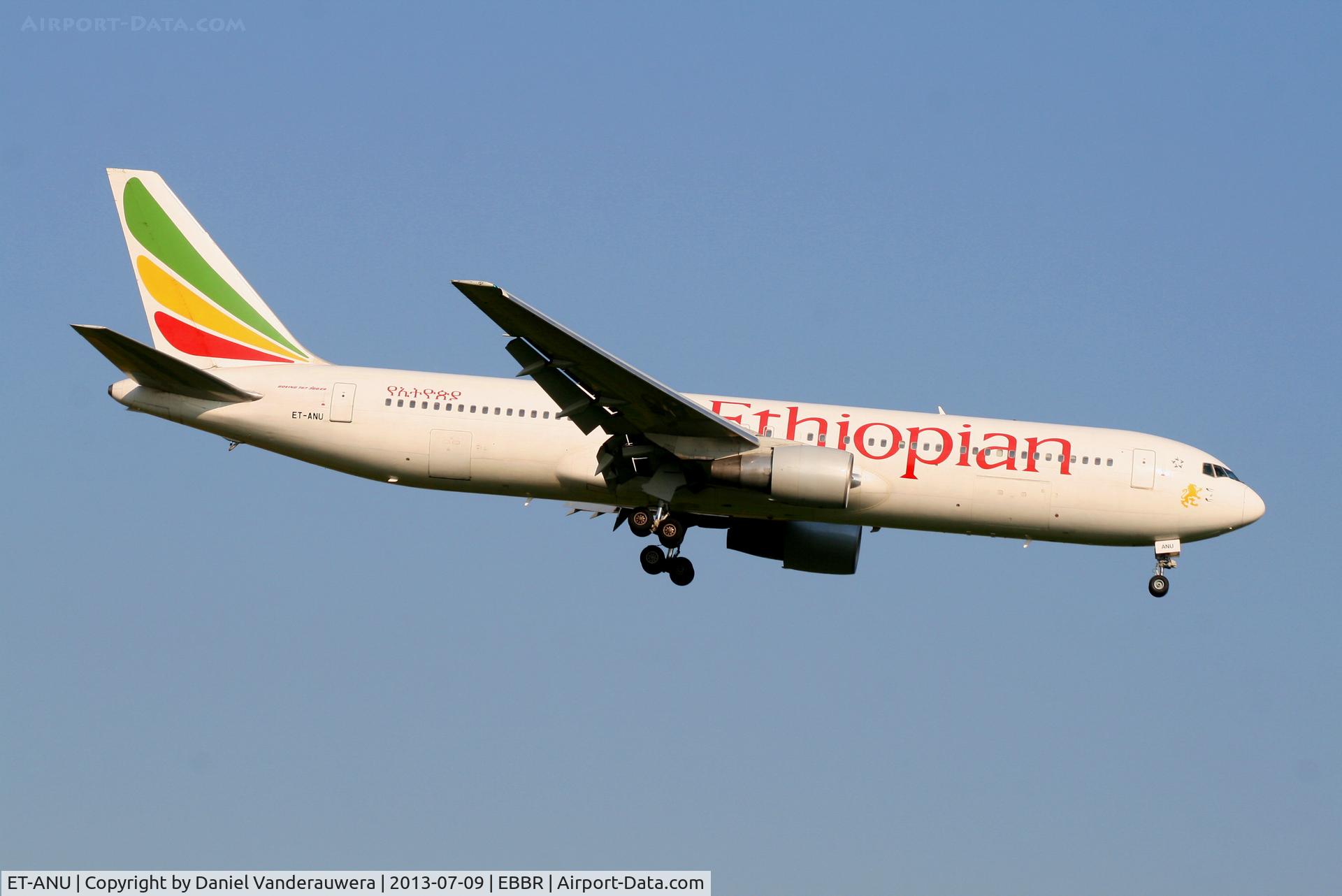 ET-ANU, 1996 Boeing 767-33A/ER C/N 27993, Arrival of flight ET704 to RWY 02