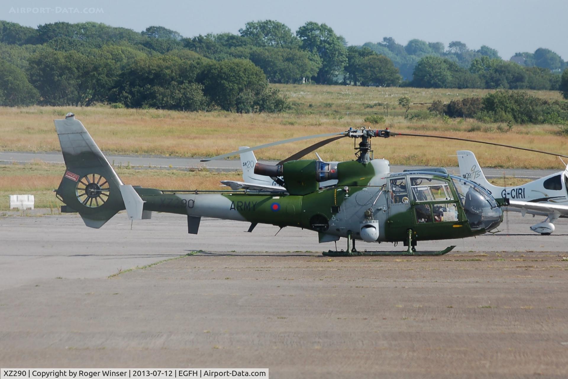 XZ290, 1976 Westland SA-341B Gazelle AH1 C/N WA1489, Visiting Army Air Corps Gazelle.