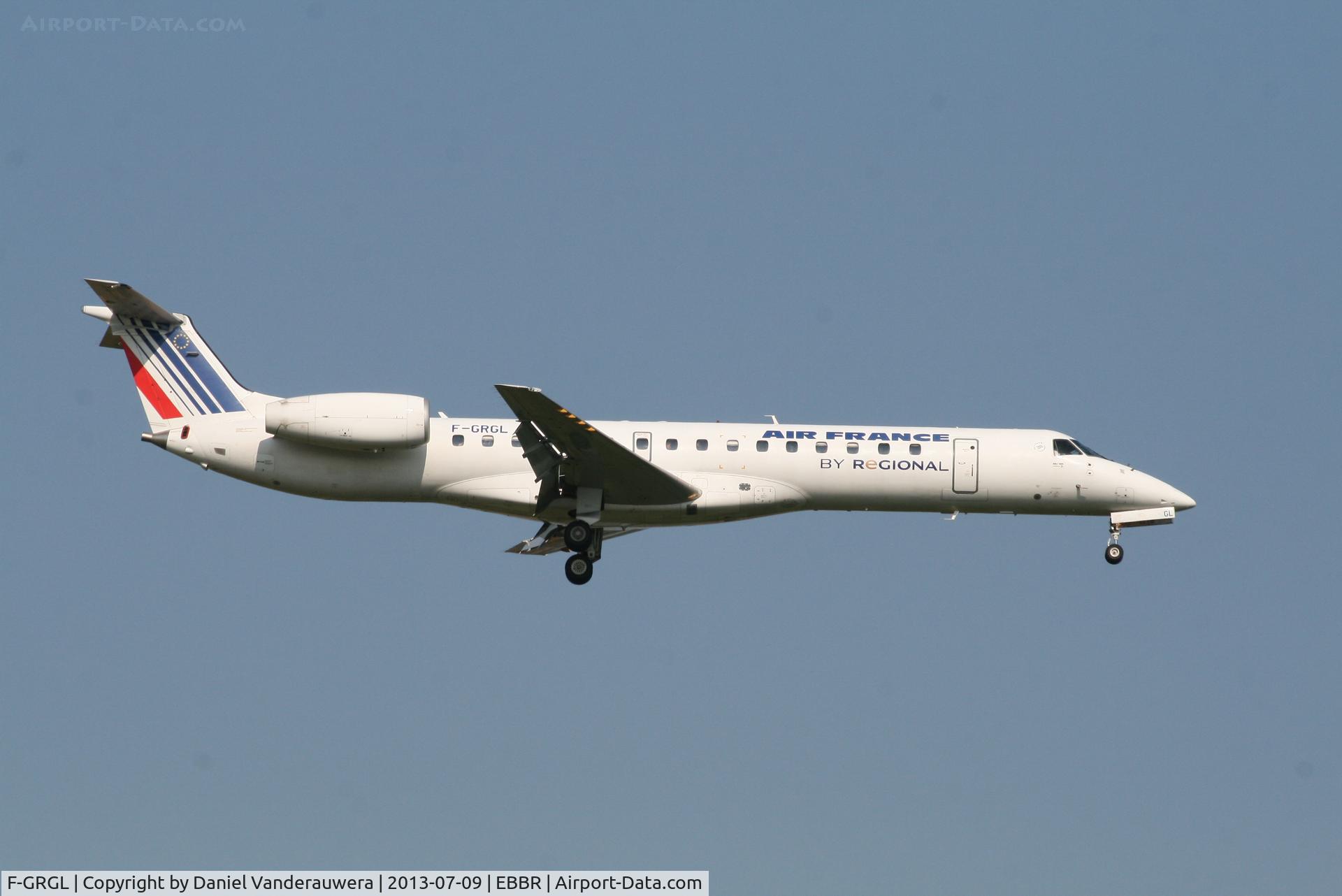 F-GRGL, 2001 Embraer EMB-145EU (ERJ-145EU) C/N 145375, Arrival of flight A5 4312 to RWY 02