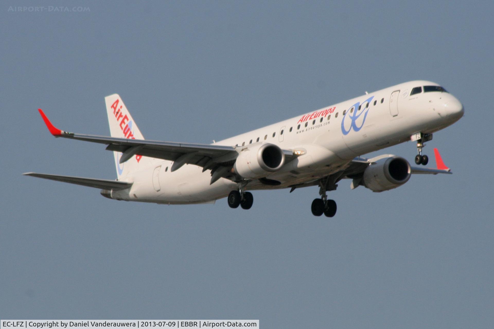 EC-LFZ, 2010 Embraer 195LR (ERJ-190-200LR) C/N 19000357, Arrival of flight UX1171 to RWY 02