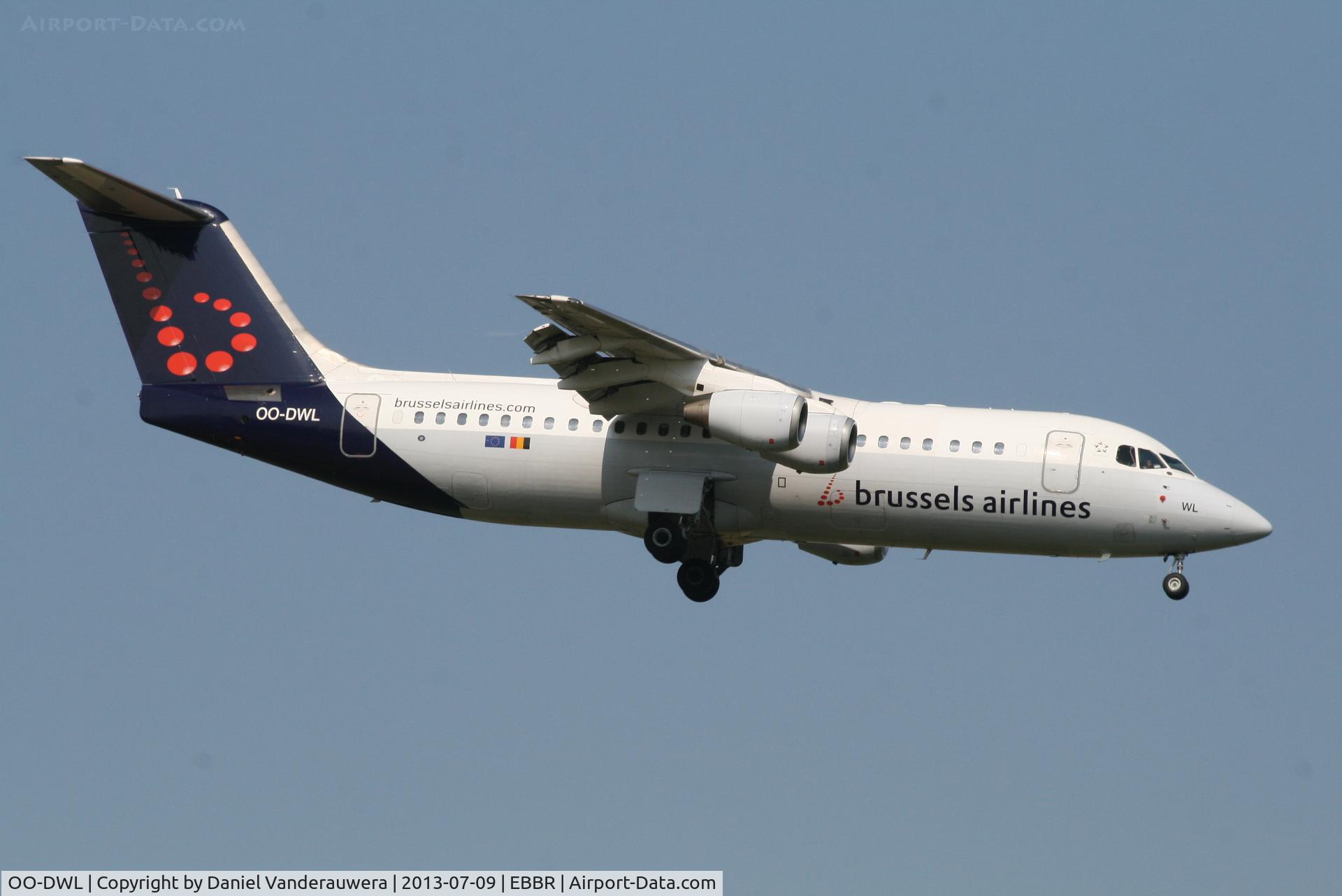 OO-DWL, 1999 British Aerospace Avro 146-RJ100 C/N E3361, Arrival of flight SN2580 to RWY 02