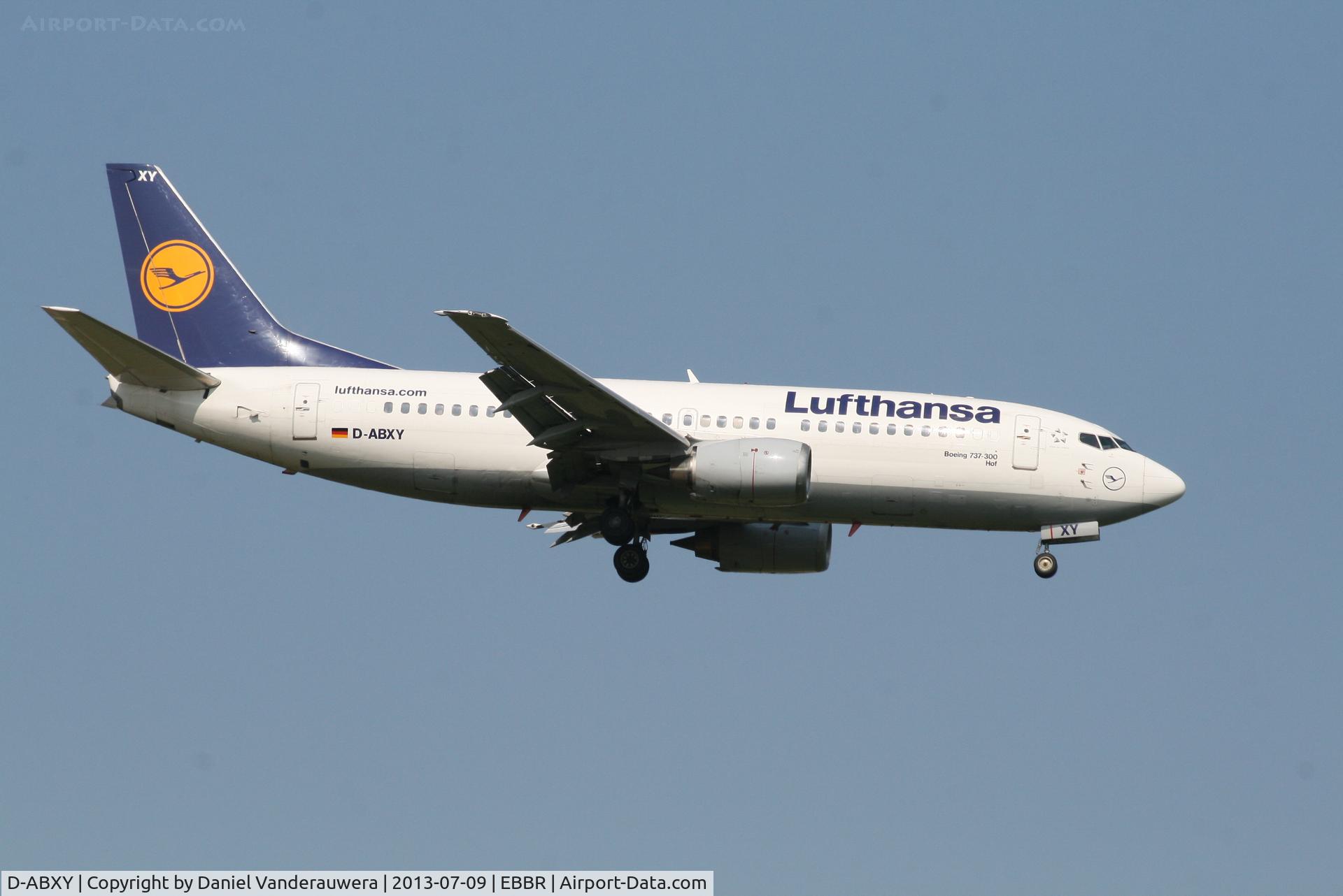 D-ABXY, 1989 Boeing 737-330 C/N 24563, Arrival of flight LH1008 to RWY 02