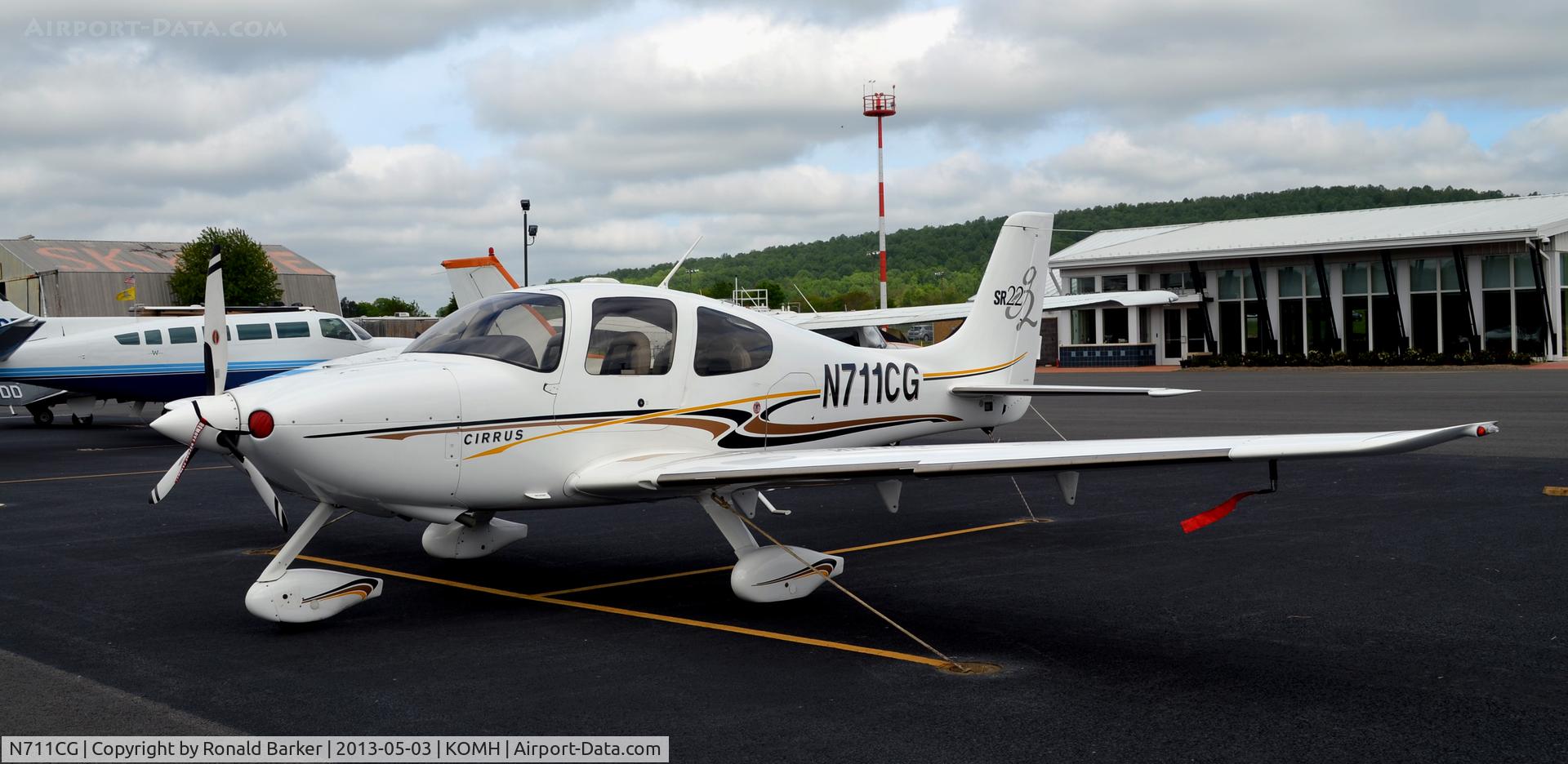 N711CG, 2004 Cirrus SR22 G2 C/N 1135, Orange
