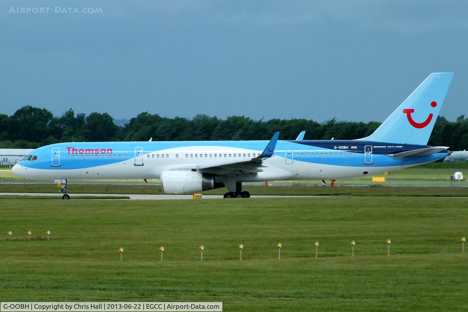 G-OOBH, 1999 Boeing 757-236 C/N 29944, Thomson