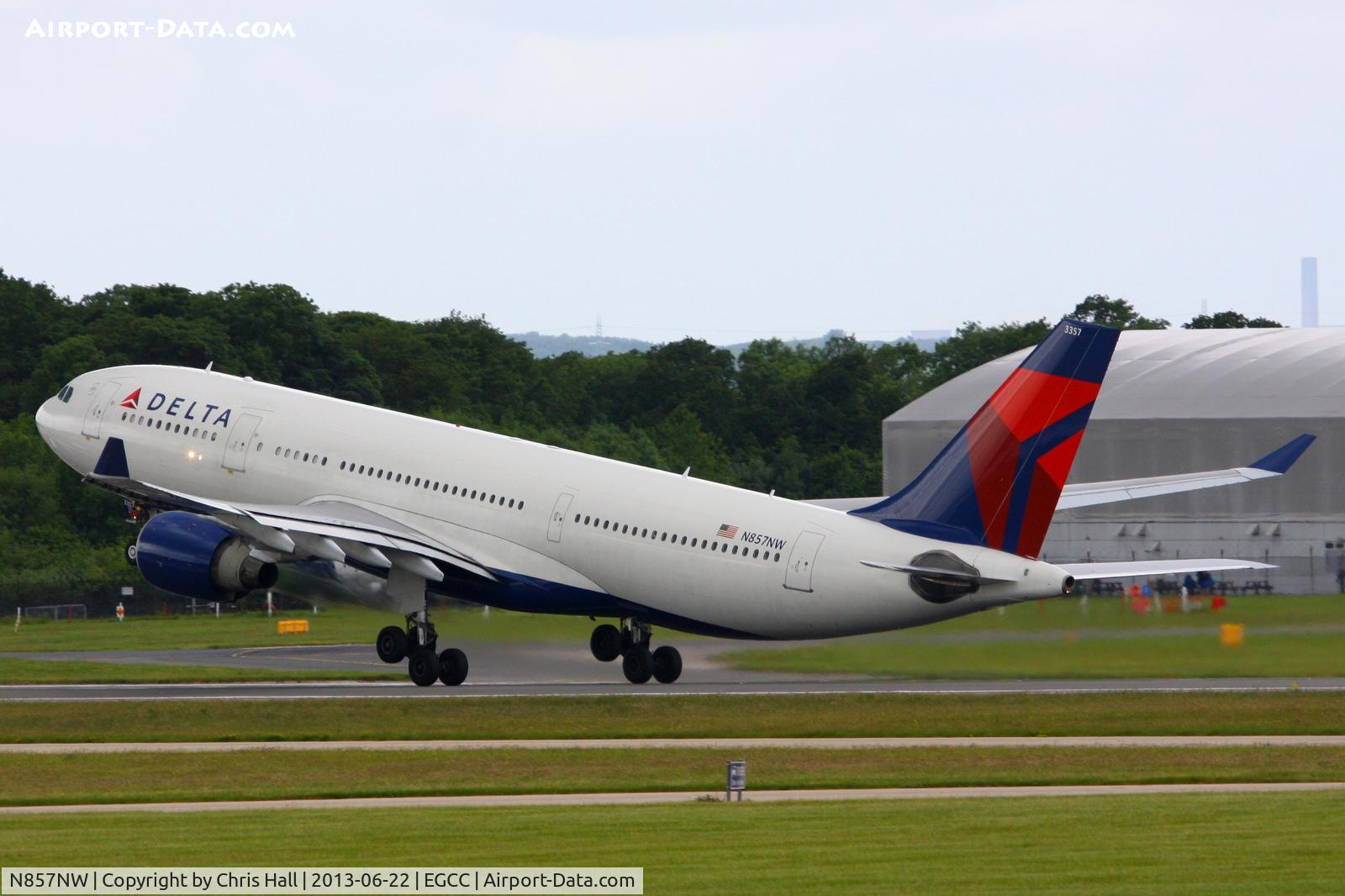 N857NW, 2004 Airbus A330-223 C/N 0633, Delta