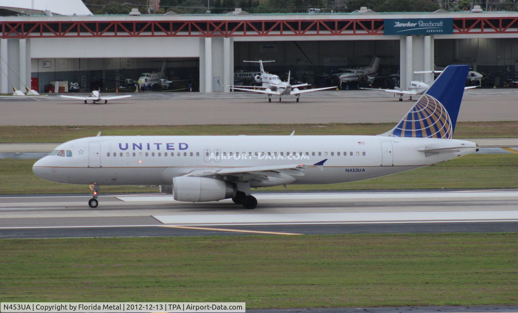 N453UA, 1999 Airbus A320-232 C/N 1001, United A320