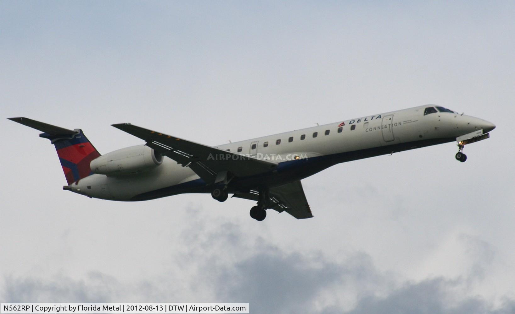N562RP, 2002 Embraer ERJ-145LR (EMB-145LR) C/N 145451, Delta Connection ERJ-145