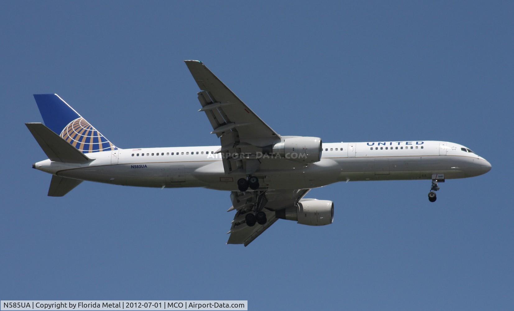 N585UA, 1993 Boeing 757-222 C/N 26709, United 757-200