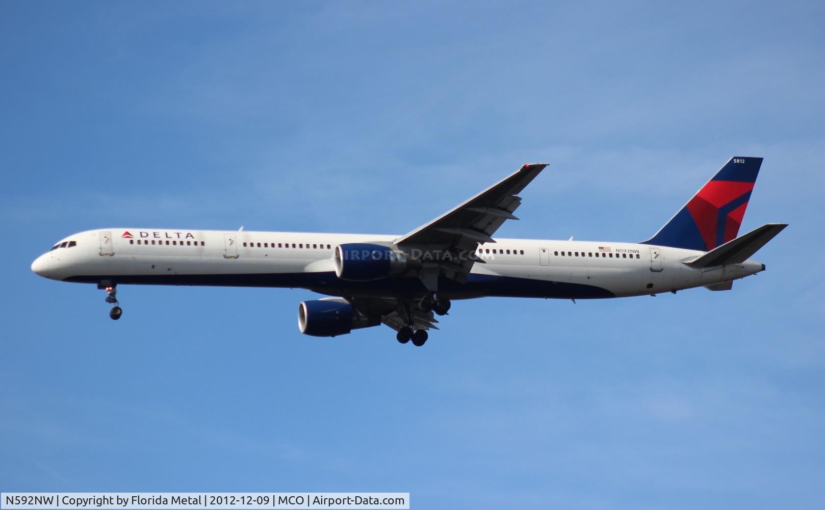 N592NW, 2003 Boeing 757-351 C/N 32992, Delta 757-300