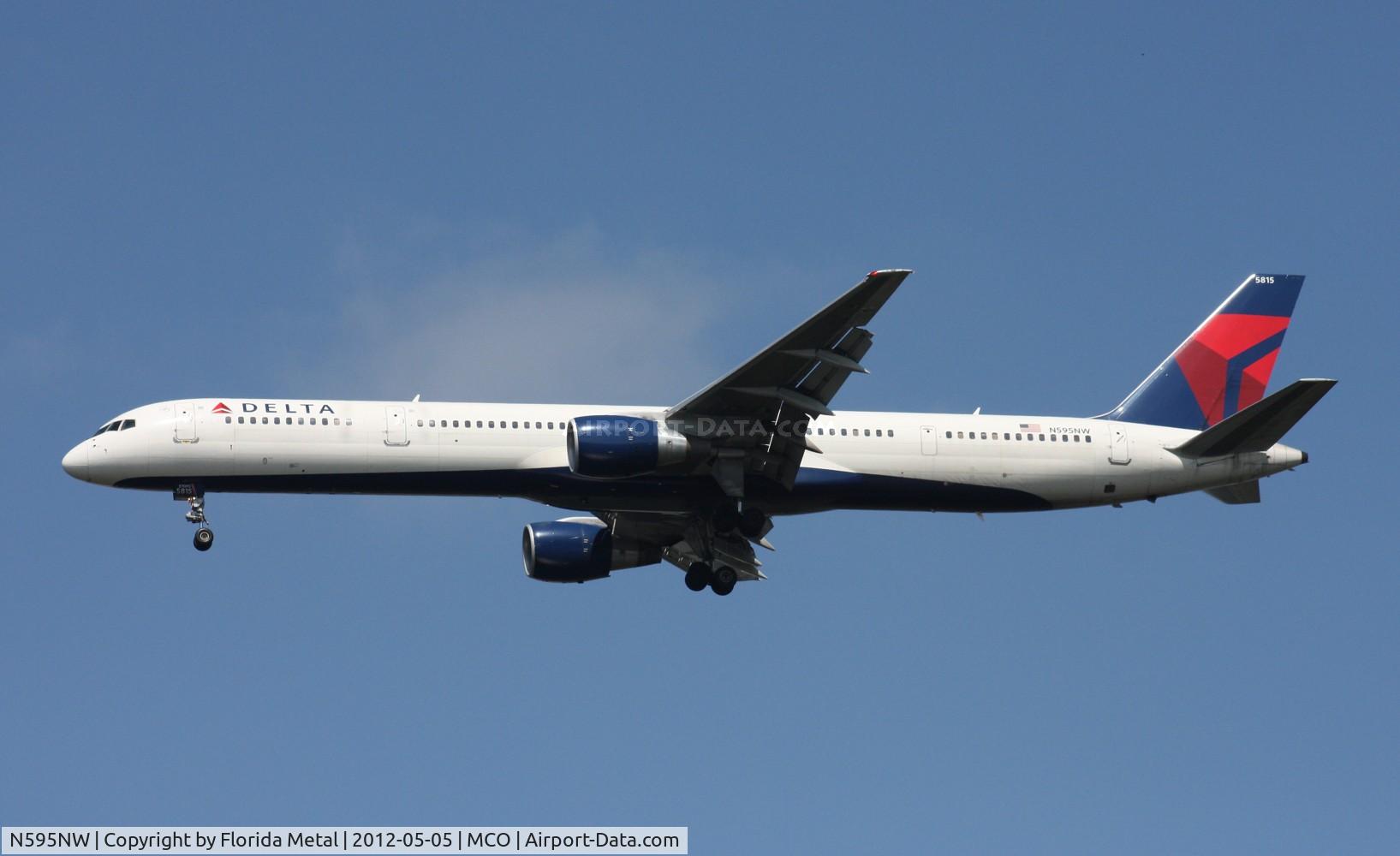 N595NW, 2003 Boeing 757-351 C/N 32995, Delta 757-300