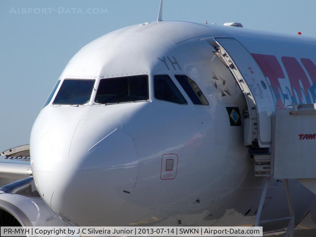 PR-MYH, 2010 Airbus A320-214 C/N 4441, A beautiful sunday