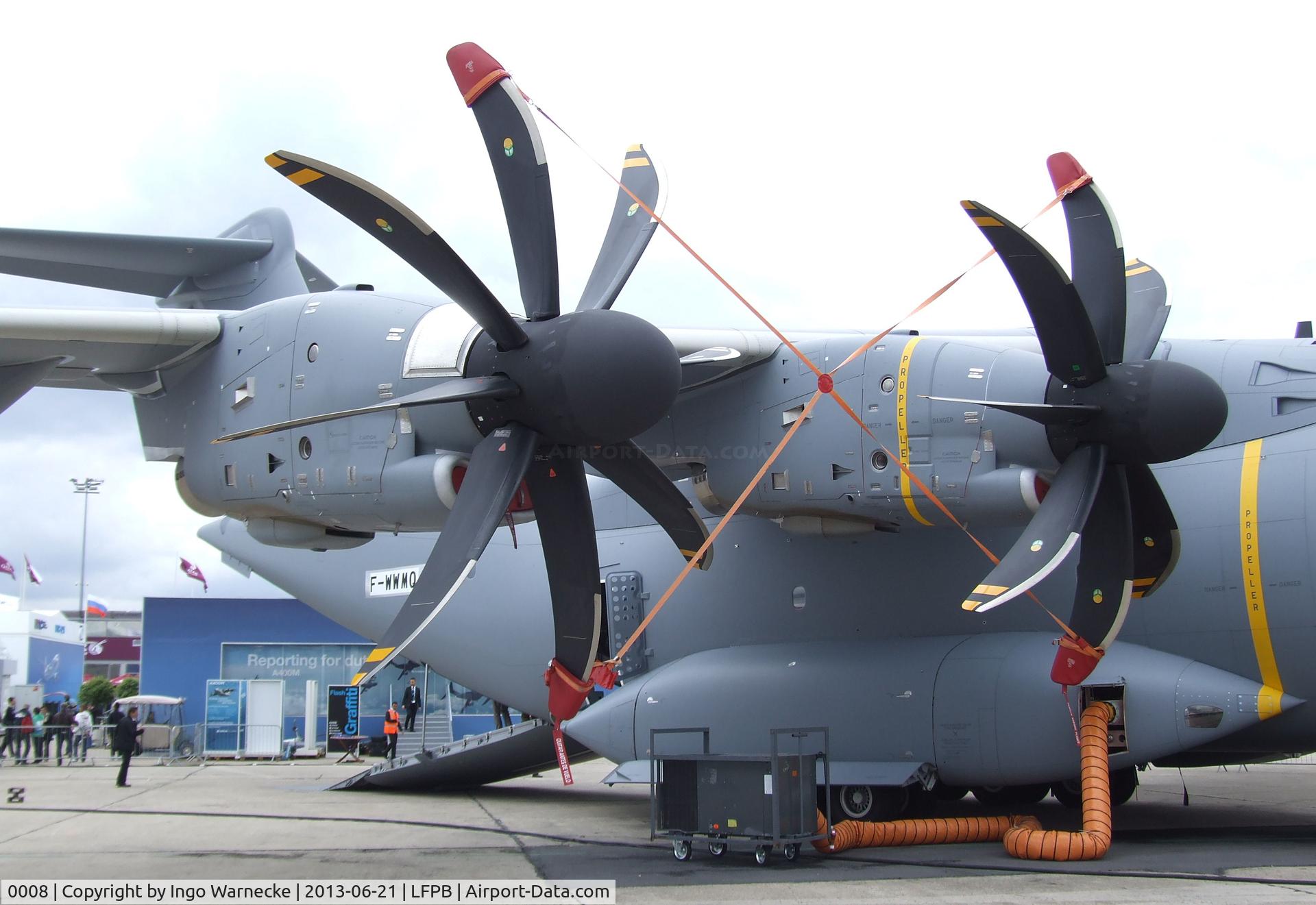 0008, Airbus A400M Atlas C/N 008, Airbus A400M for the Armee de l'Air at the Aerosalon 2013, Paris
