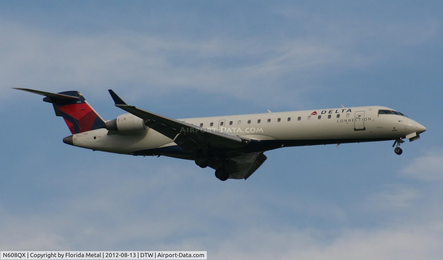 N608QX, 2001 Bombardier CRJ-701 (CL-600-2C10) Regional Jet C/N 10026, Delta Connection CRJ-700