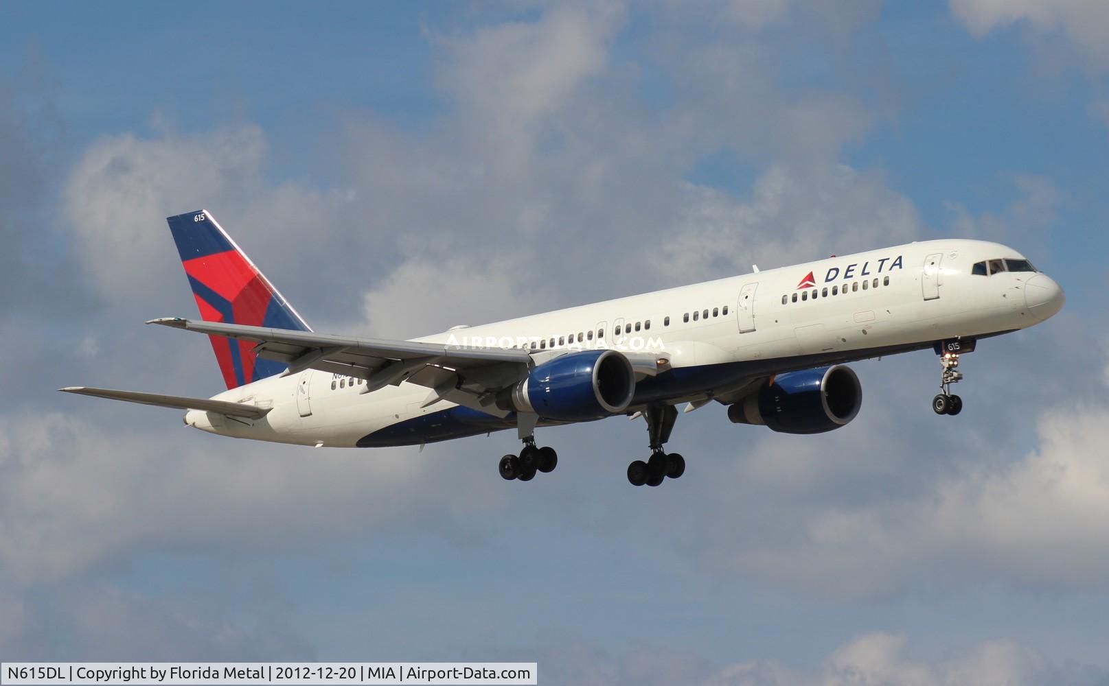N615DL, 1986 Boeing 757-232 C/N 22822, Delta 757-200