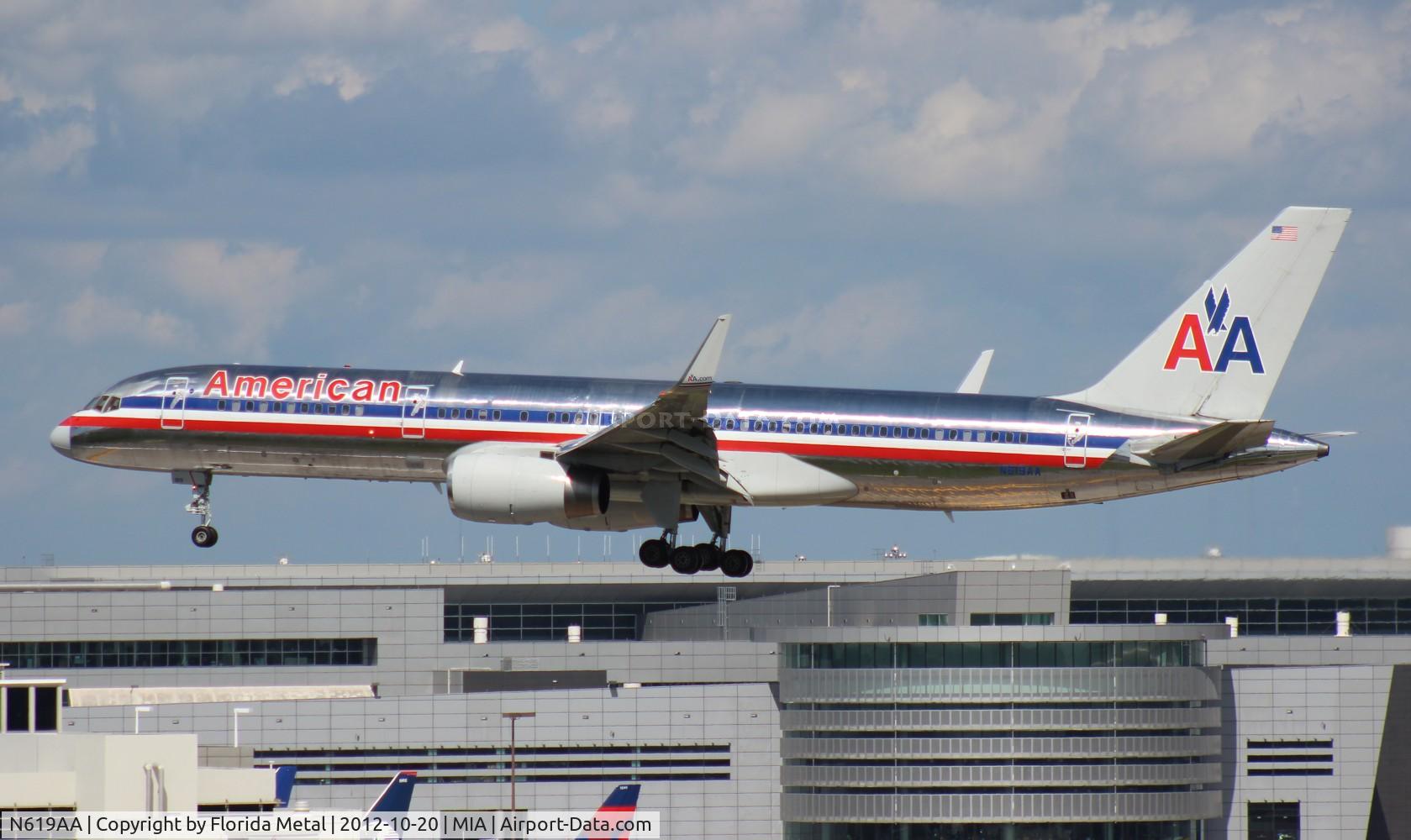 N619AA, 1990 Boeing 757-223 C/N 24577, American 757