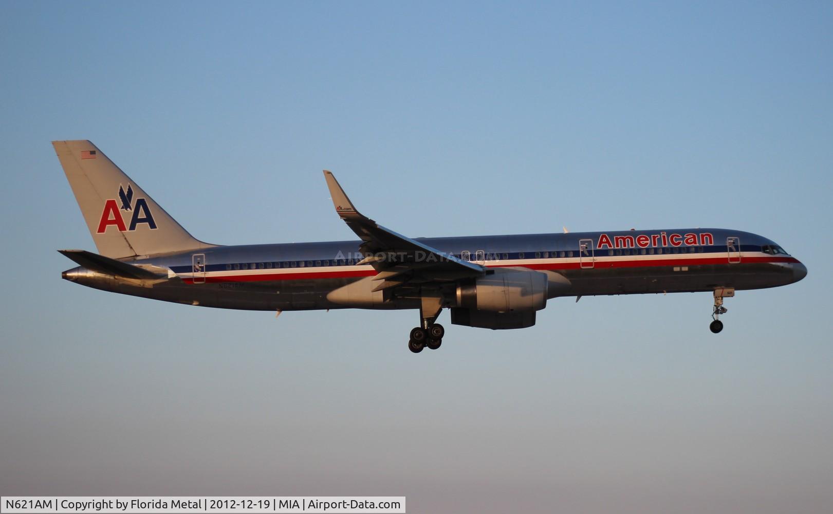 N621AM, 1990 Boeing 757-223 C/N 24579, American 757