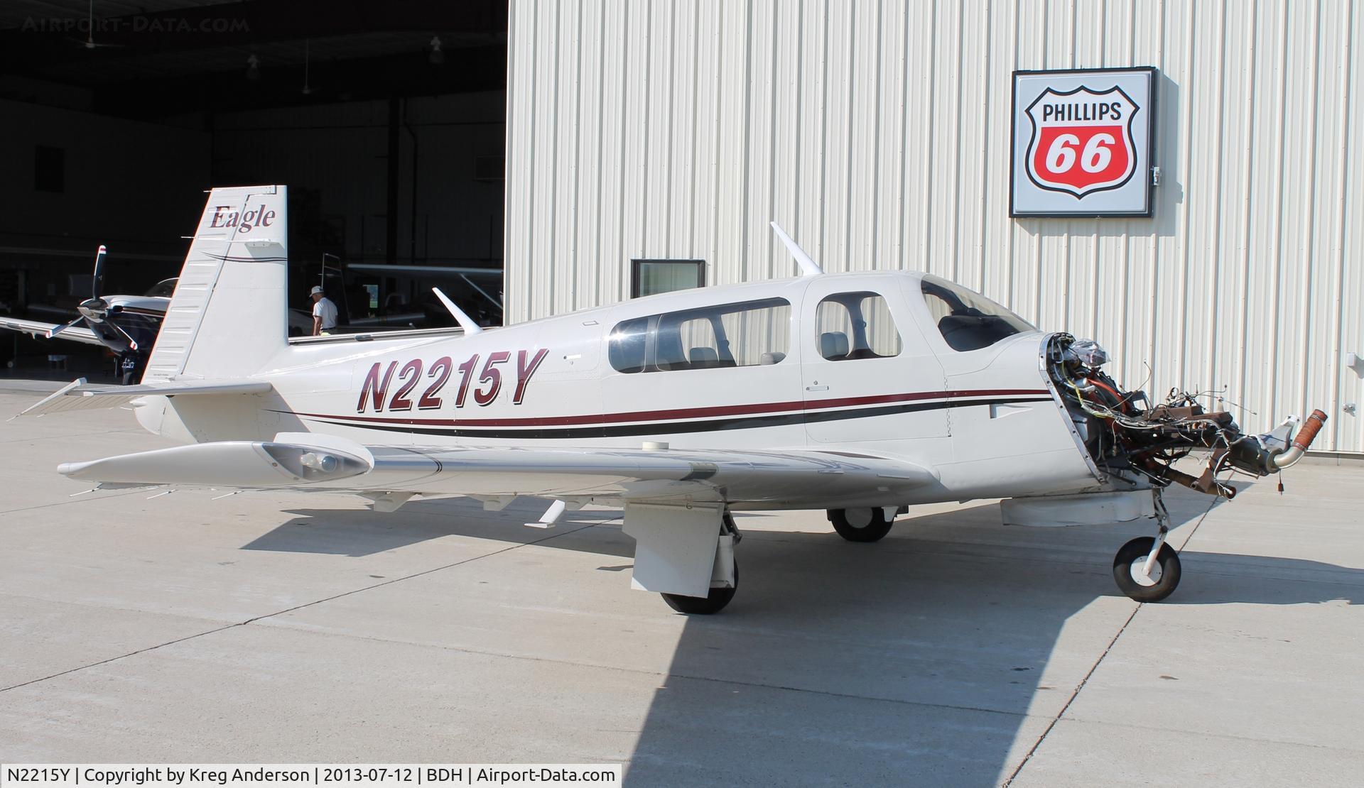 N2215Y, 2000 Mooney M20S Eagle C/N 30-0049, Mooney M20S on the ramp in Willmar, MN.