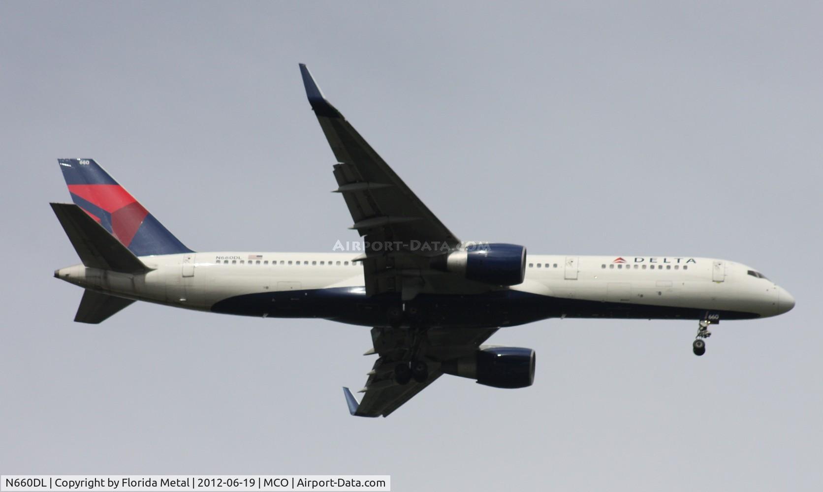 N660DL, 1990 Boeing 757-232 C/N 24422, Delta 757-200