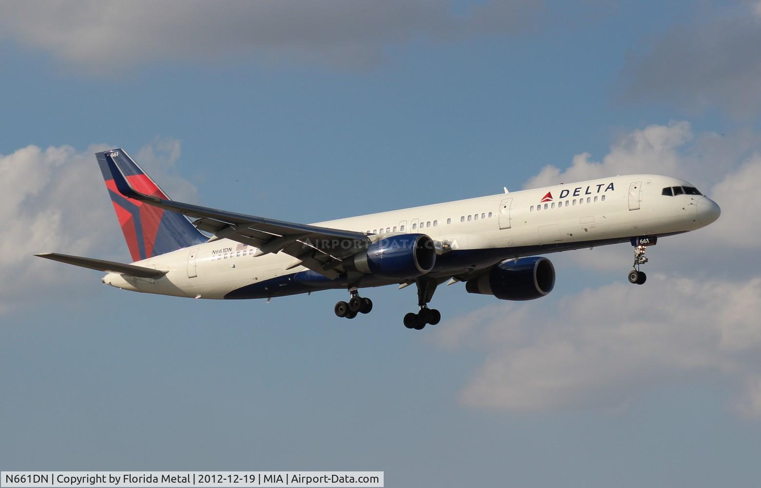 N661DN, 1990 Boeing 757-232 C/N 24972, Delta 757-200