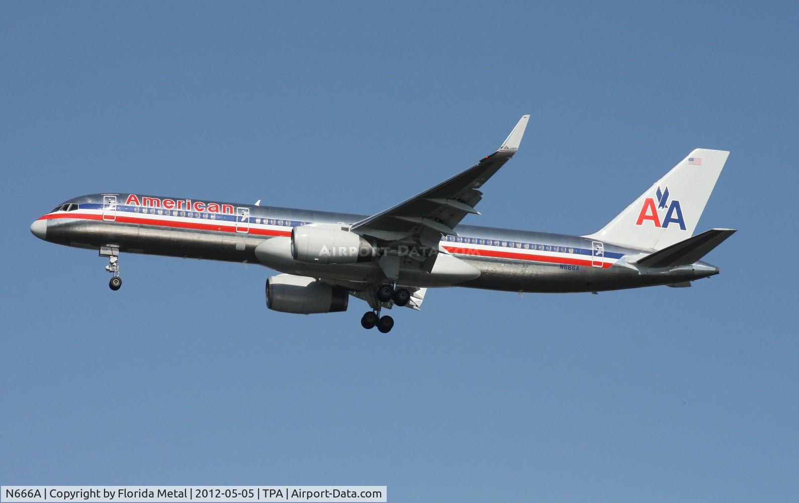 N666A, 1992 Boeing 757-223 C/N 25300, American 757