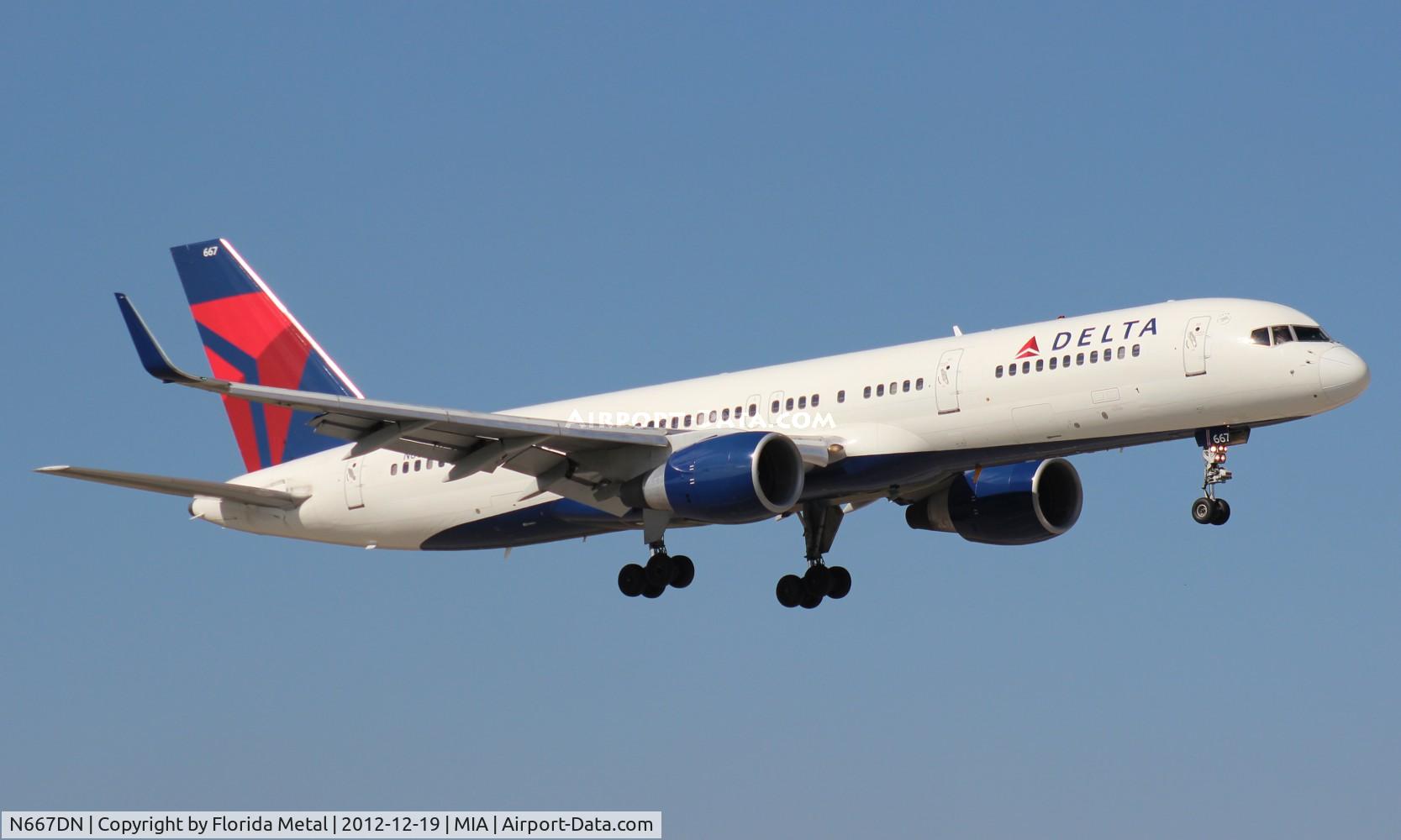 N667DN, 1991 Boeing 757-232 C/N 25035, Delta 757-200
