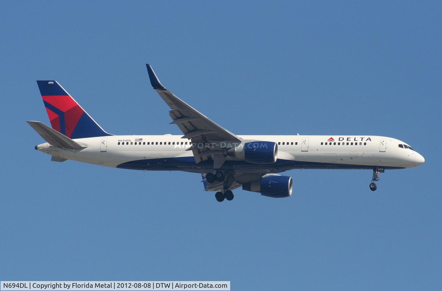 N694DL, 1998 Boeing 757-232 C/N 29726, Delta 757-200