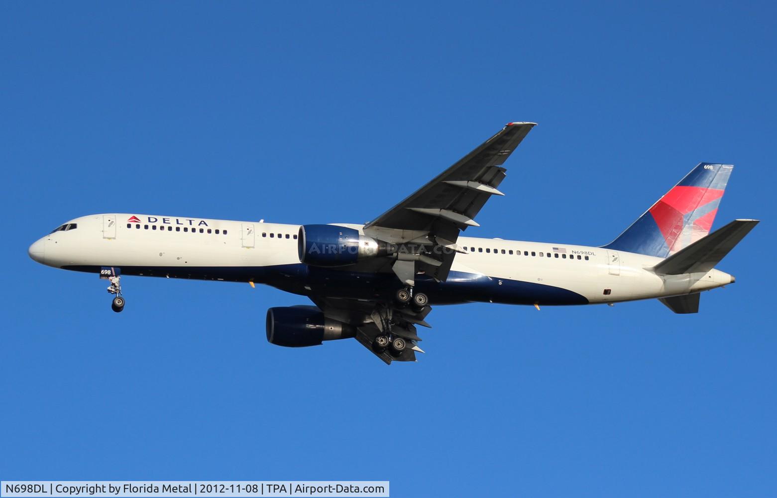 N698DL, 1999 Boeing 757-232 C/N 29911, Delta 757-200