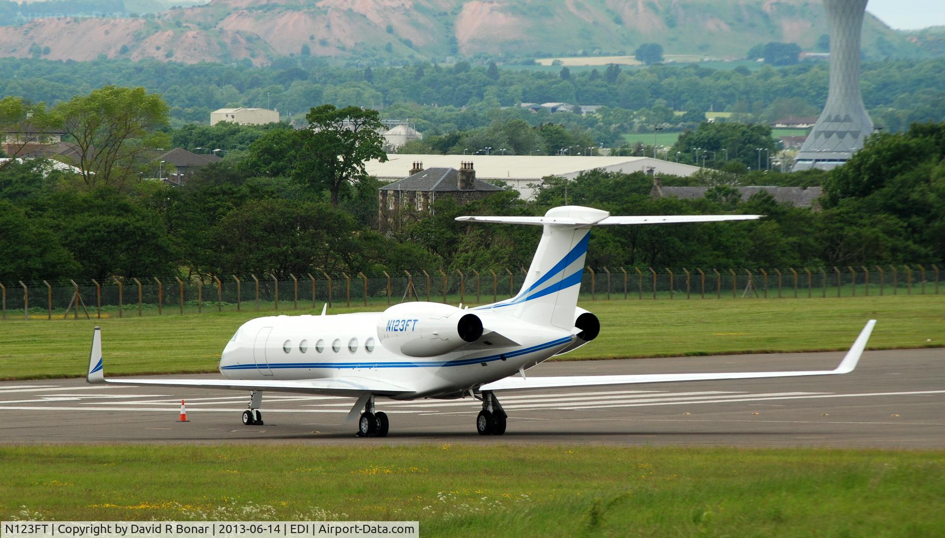 N123FT, 1998 Gulfstream Aerospace G-V C/N 549, First on Database.
Sitting on Block 30 - remote parking at Edinburgh