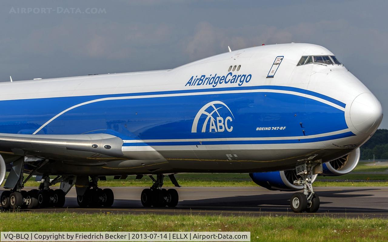 VQ-BLQ, 2011 Boeing 747-8HVF/SCD C/N 37581, taxying to the active