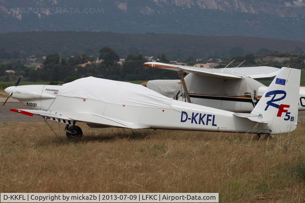D-KKFL, Sportavia-Putzer RF-5B Sperber C/N 51021, Parked