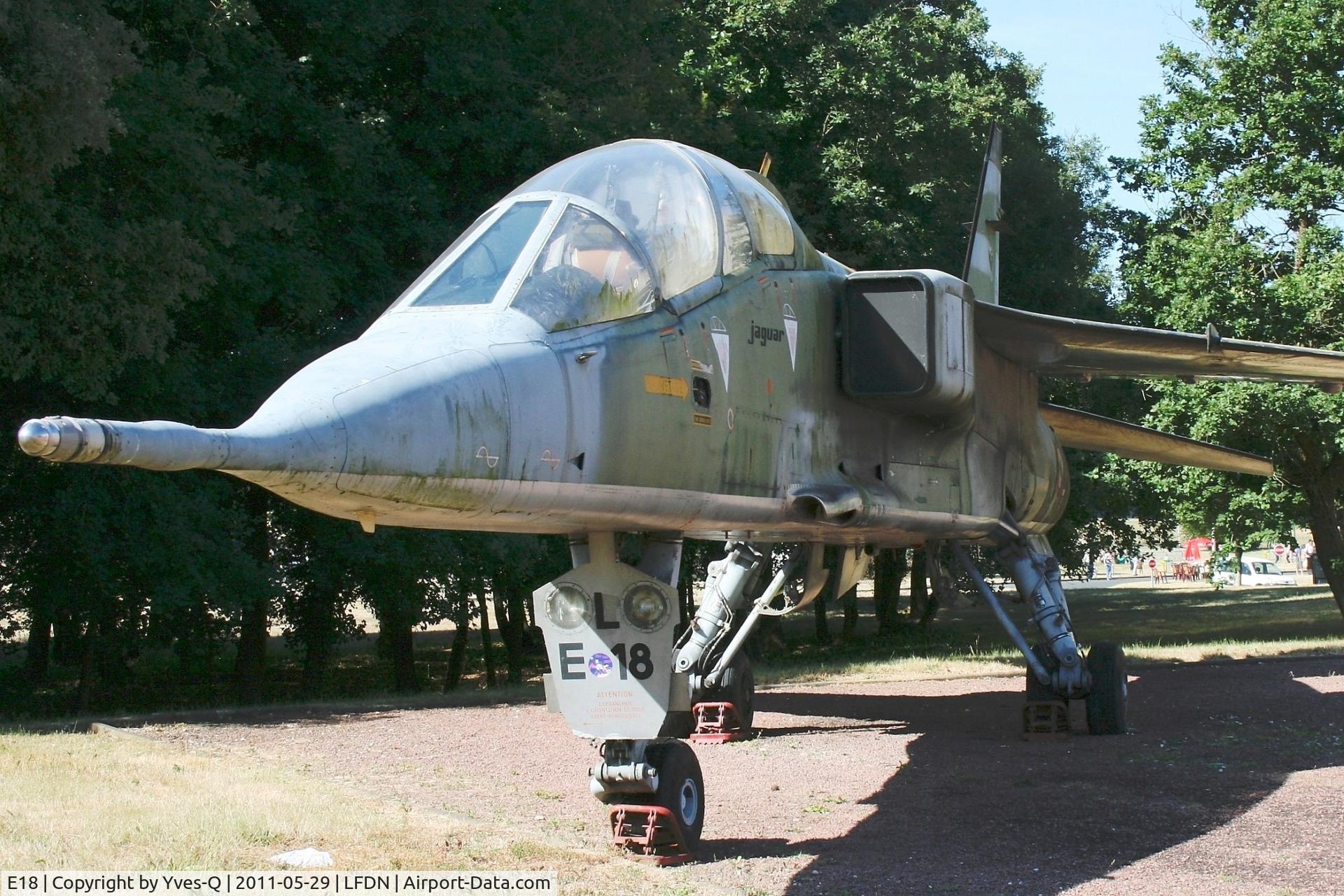 E18, Sepecat Jaguar E C/N E18, Sepecat Jaguar E, Rochefort-St Agnant AB 721 (LFDN-RCO)