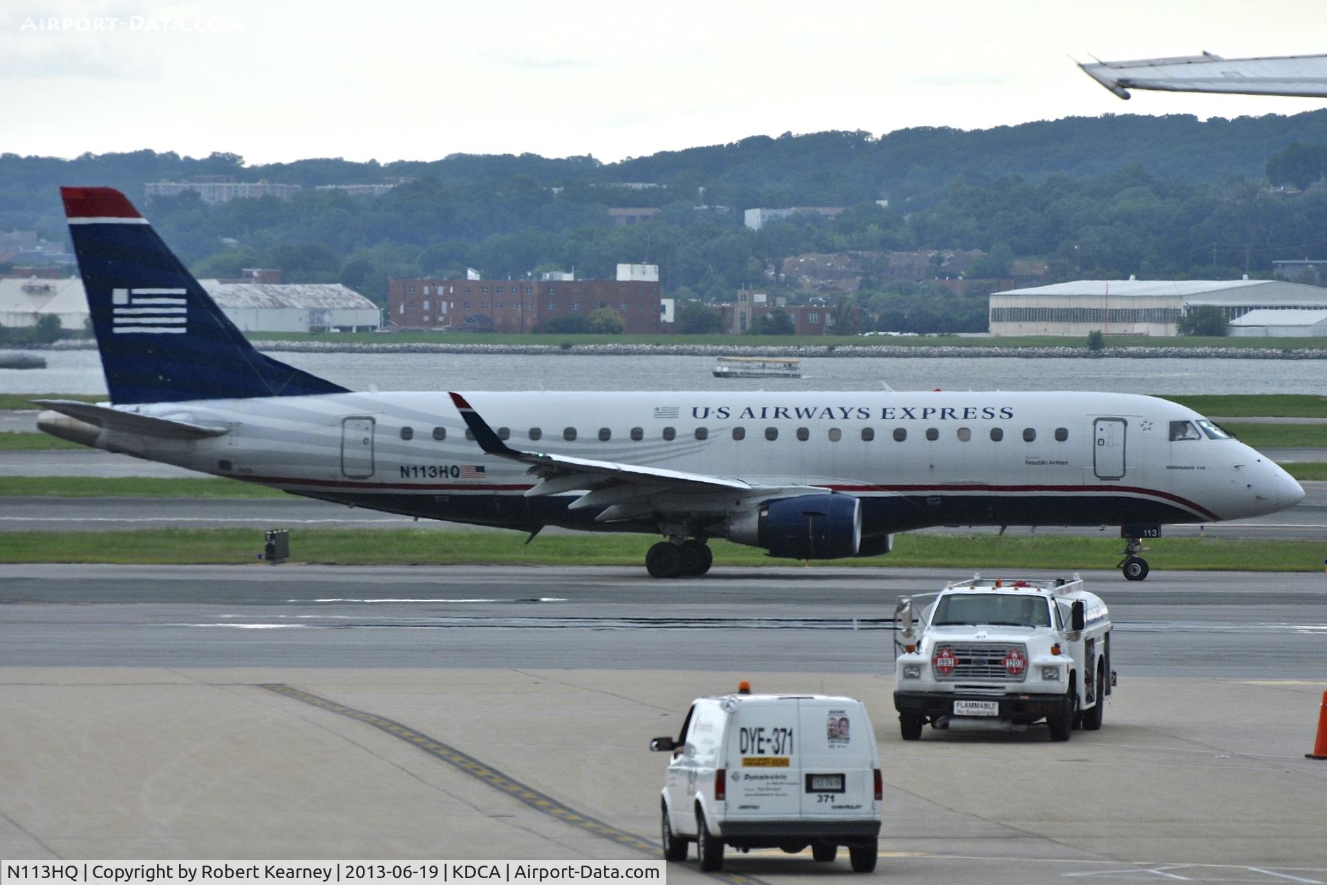 N113HQ, 2007 Embraer 175LR (ERJ-170-200LR) C/N 17000177, Taxiing out for departure