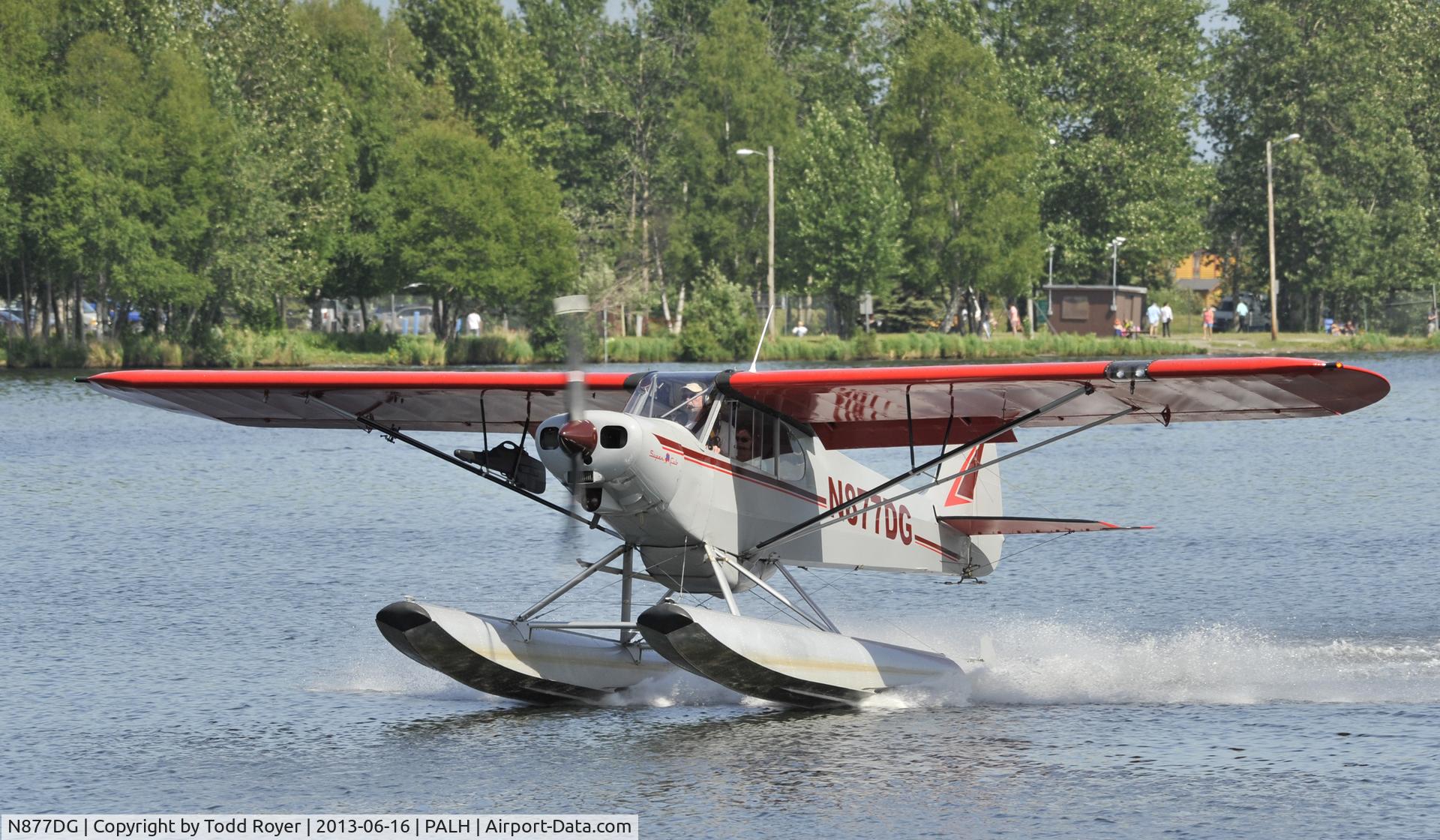 N877DG, 1977 Piper PA-18-150 Super Cub C/N 18-7709107, Landing at Lake Hood Seaplane Base
