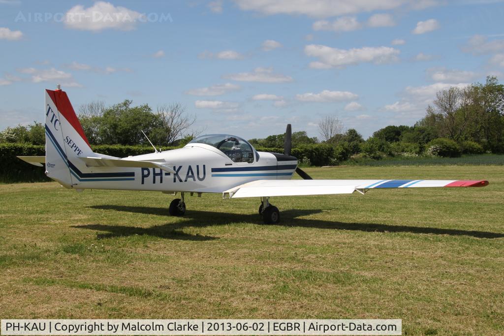 PH-KAU, 1987 Slingsby T-67M-200 Firefly C/N 2040, Slingsby T-67M-200 Firefly at The Real Aeroplane Club's Jolly June Jaunt, Breighton Airfield, 2013.