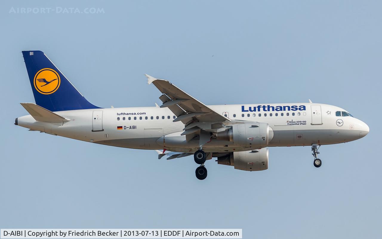 D-AIBI, 2012 Airbus A319-112 C/N 5284, on final at Frankfurt