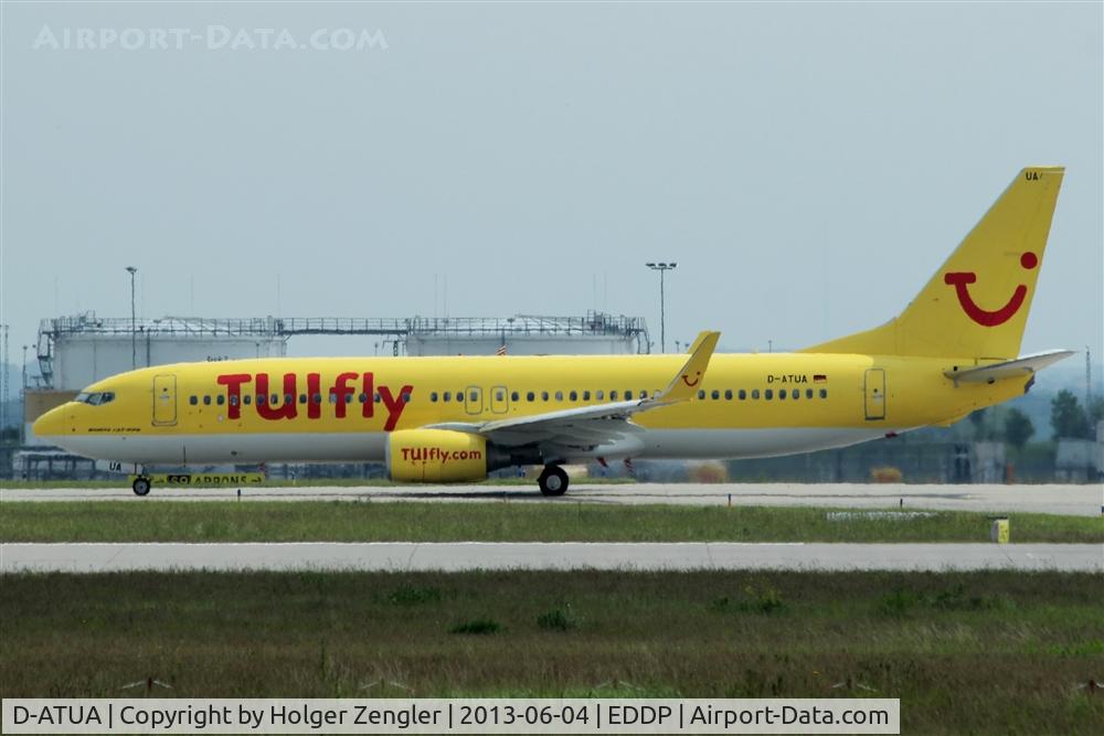 D-ATUA, 2010 Boeing 737-8K5 C/N 37245, Canary bird on twy Sierra...