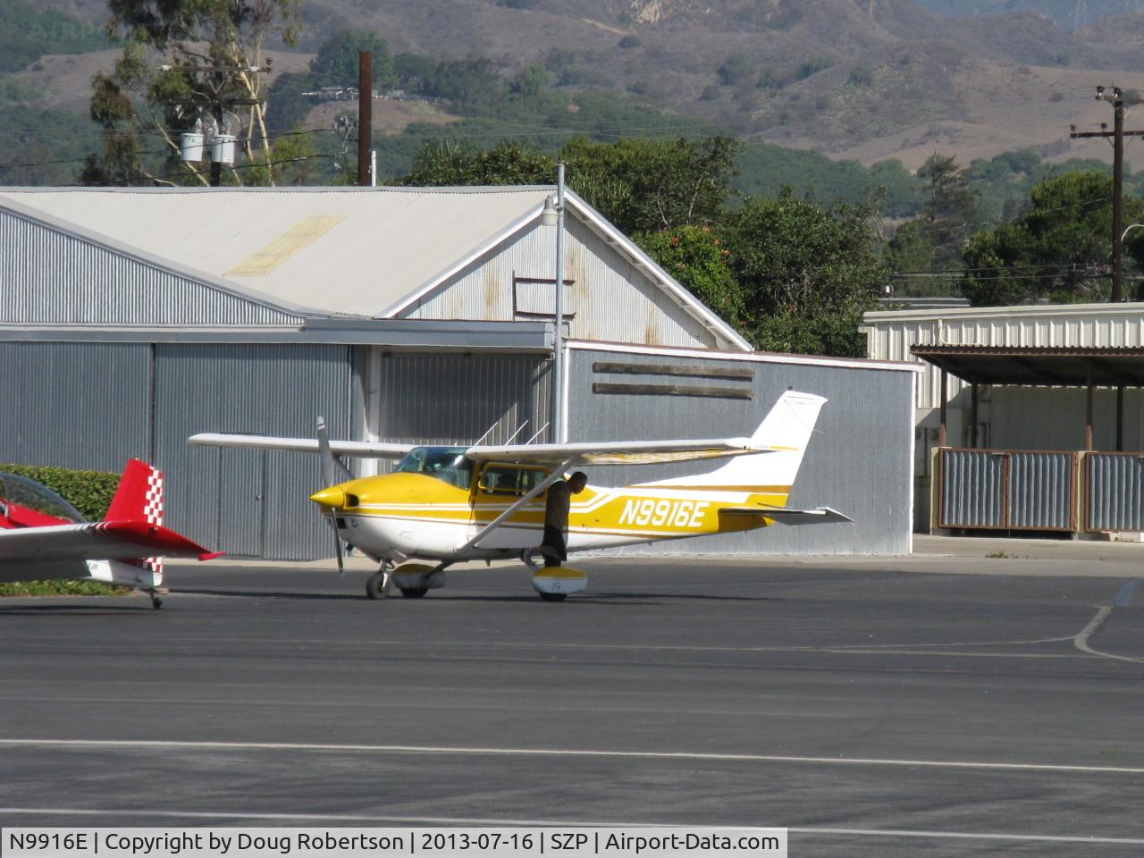 N9916E, 1975 Cessna 182P Skylane C/N 18263976, 1975 Cessna 182P SKYLANE, Continental O-470-S 230 Hp, refueling lineup
