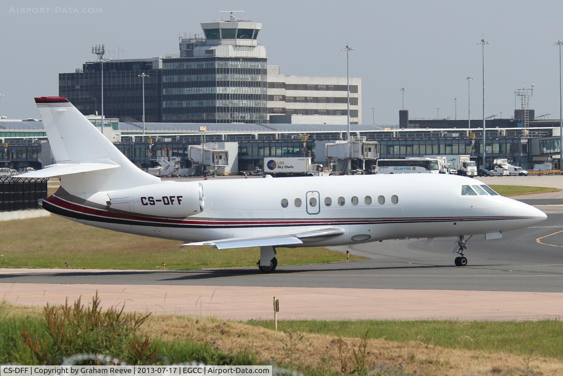 CS-DFF, 2004 Dassault Falcon 2000EX C/N 41, About to depart.