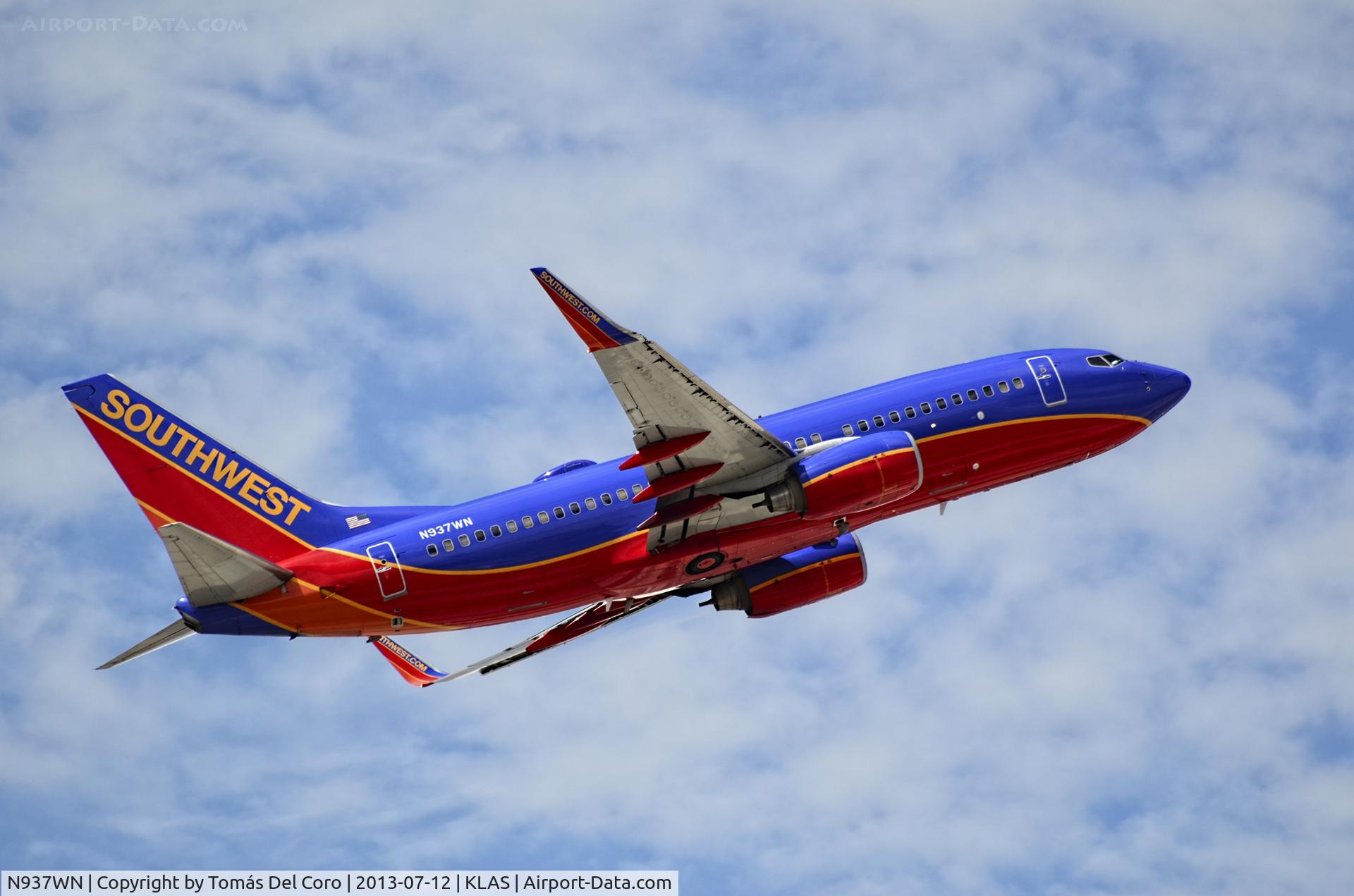 N937WN, 2009 Boeing 737-7H4 C/N 36644, N937WN Southwest Airlines Boeing 737-7H4 C/N 36644

McCarran International Airport (KLAS)
Las Vegas, Nevada
TDelCoro
July 12, 2013